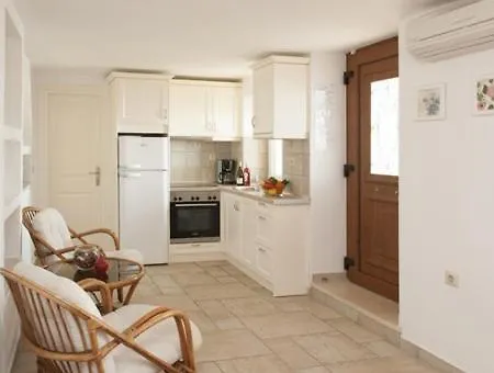 Villa Bijou Studio Beachfront, Nissaki, Kaminaki Beach Katávolos